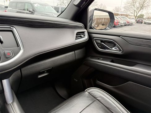 Used 2021 GMC Yukon SLT w/ SLT Luxury Plus Package image 28