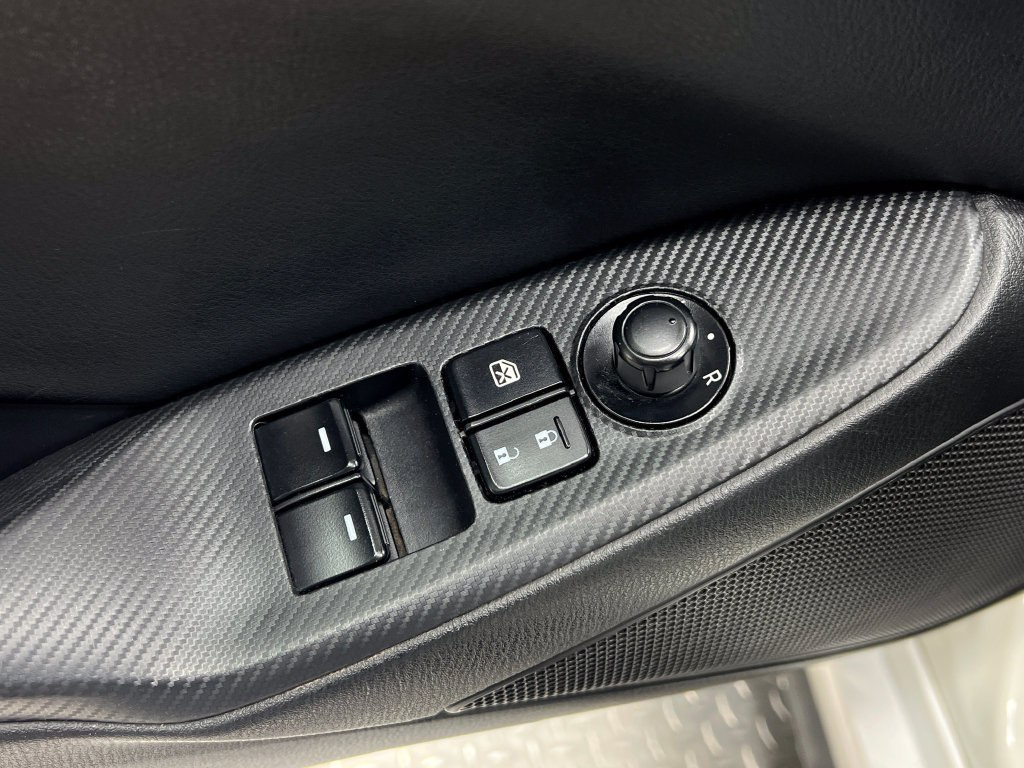 Used 2020 MAZDA MX-5 Miata RF Grand Touring RWD image 15