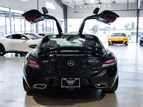 Used 2012 Mercedes-Benz SLS AMG Coupe image 5