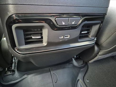 Used 2026 GMC Sierra 1500 AT4 w/ Technology Package AWD/4WD image 15