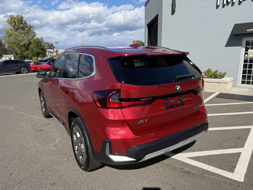 Used 2026 BMW X1 xDrive28i w/ Technology Package AWD/4WD image 11