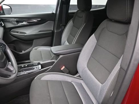 Used 2025 Chevrolet TrailBlazer LT image 19