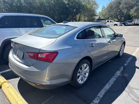 Used 2025 Chevrolet Malibu LT FWD image 4