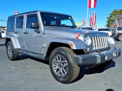 Used 2018 Jeep Wrangler Unlimited Sahara w/ Connectivity Group