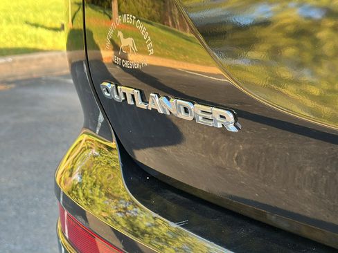 Used 2022 Mitsubishi Outlander SEL image 10