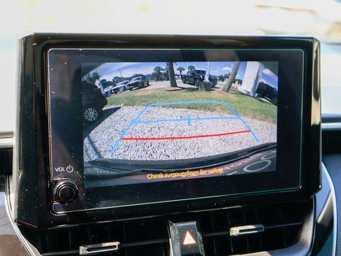 Used 2026 Toyota Corolla SE FWD image 5