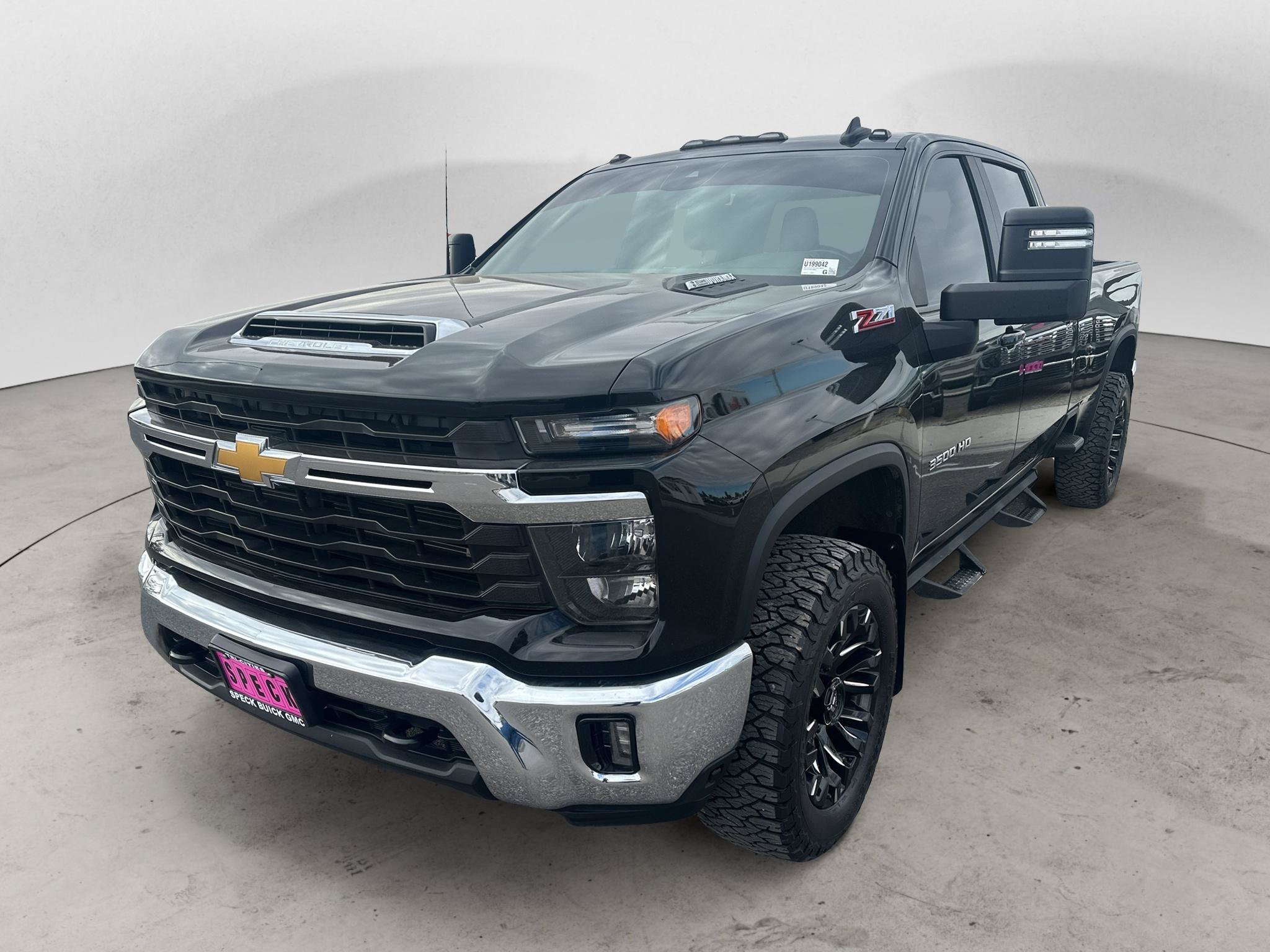 Used 2024 Chevrolet Silverado 3500 LT w/ Convenience Package AWD/4WD image 1