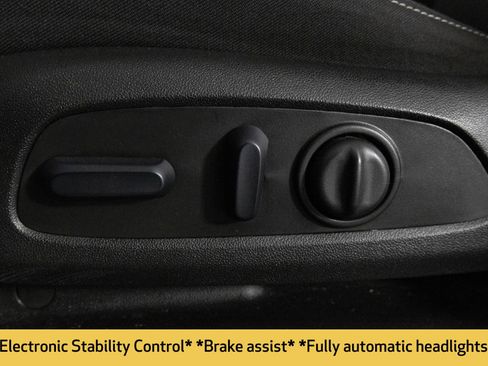 Certified 2024 Chevrolet Blazer LT w/ Convenience Package image 23