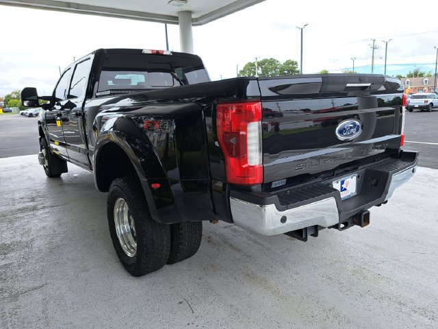 Used 2017 Ford F350 Lariat w/ Lariat Ultimate Package AWD/4WD image 4