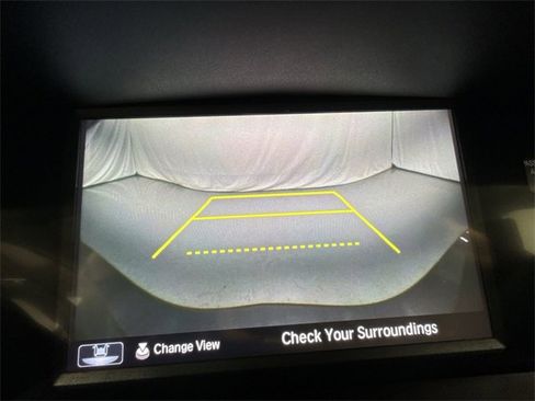 Used 2020 Acura MDX FWD image 17