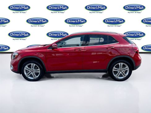 Used 2020 Mercedes-Benz GLA 250 w/ Premium Package image 4