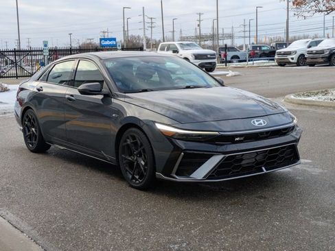 Used 2024 Hyundai Elantra N Line image 3