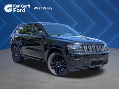 Used 2020 Jeep Grand Cherokee Altitude