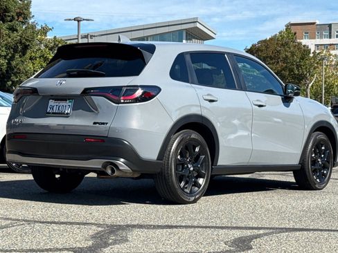 Used 2024 Honda HR-V Sport image 4