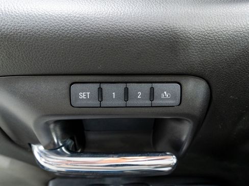 Used 2017 Chevrolet Silverado 1500 LTZ Z71 image 14