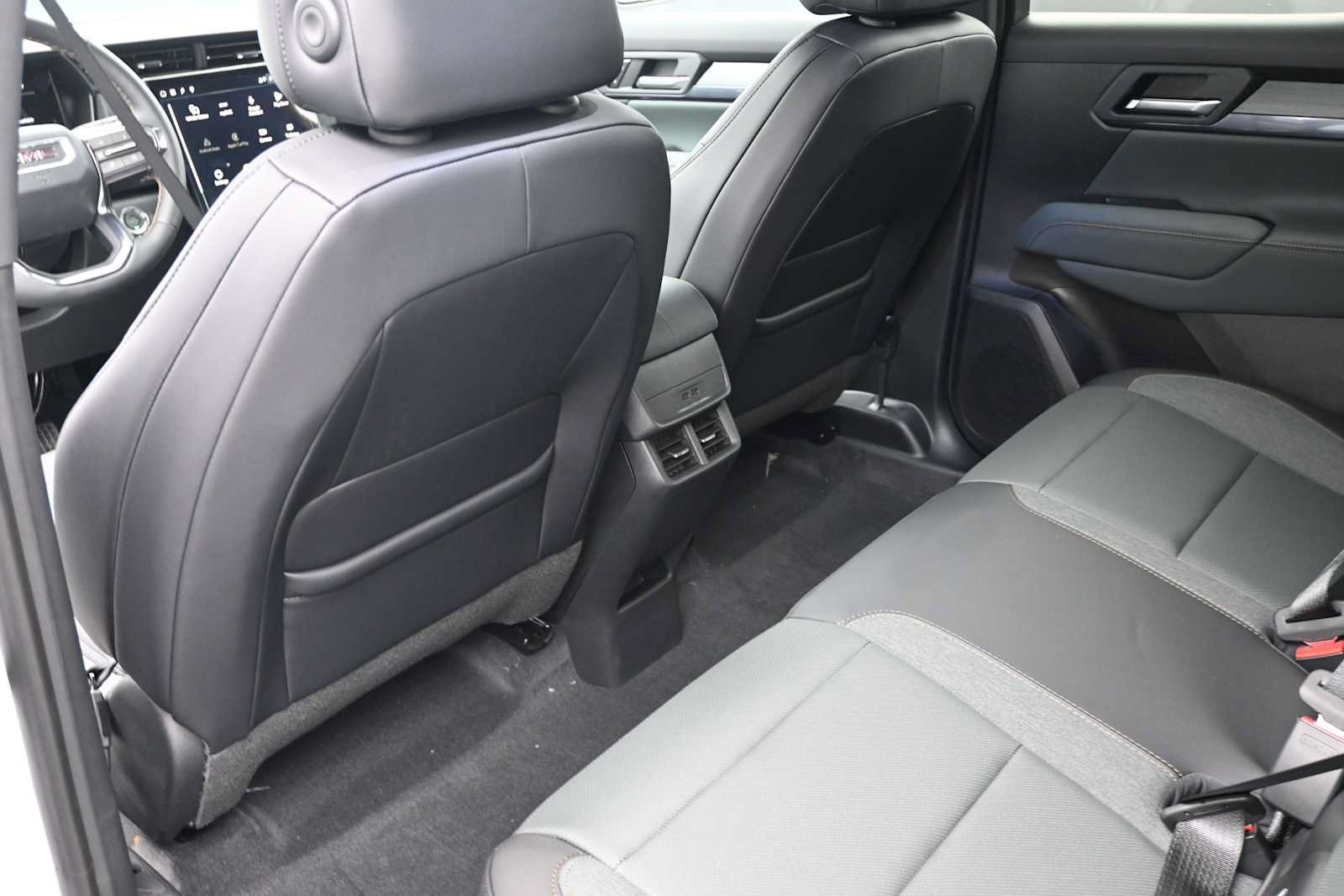 New 2027 GMC Terrain AT4 w/ LPO, Hit The Road Package AWD/4WD image 25