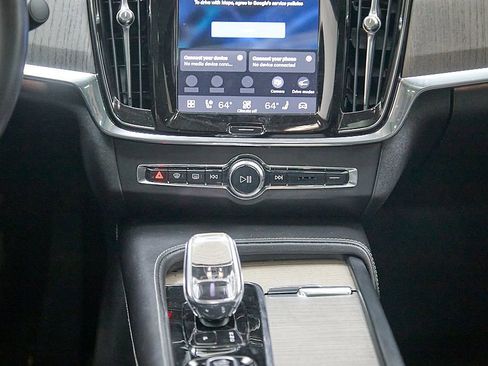 Used 2023 Volvo S90 B6 Ultimate w/ Protection Package Premier AWD/4WD image 30