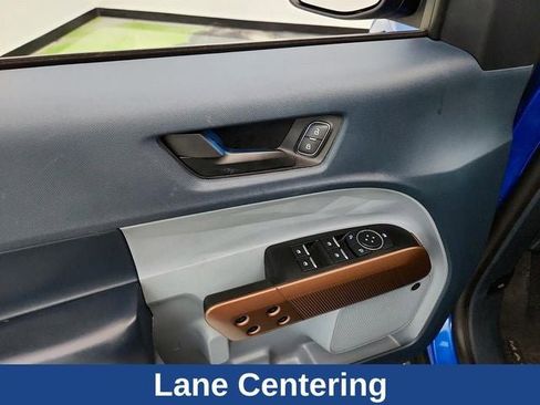 Used 2022 Ford Maverick Lariat w/ Lariat Luxury Package image 32