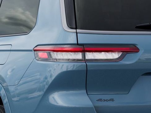 New 2026 Jeep Grand Cherokee L Summit w/ Obsidian Package AWD/4WD image 9