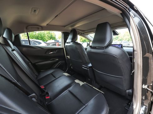 Used 2025 Toyota Prius AWD image 35