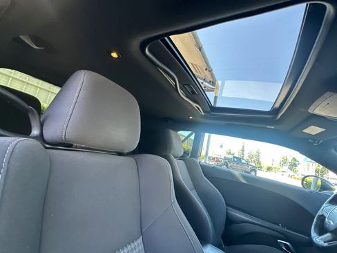 Used 2019 Dodge Challenger R/T w/ Driver Convenience Group RWD image 16