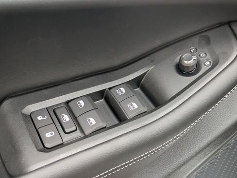 New 2025 Jeep Grand Cherokee L Altitude image 11