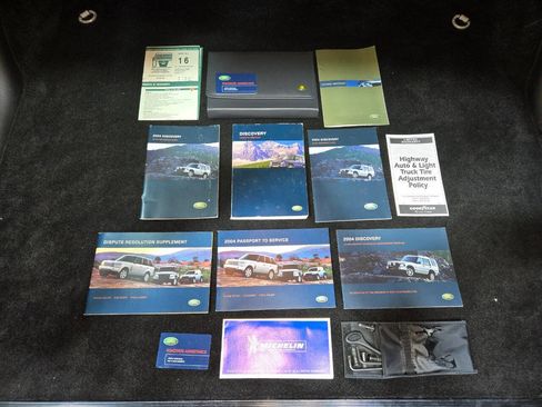 Used 2004 Land Rover Discovery S image 9