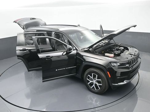 Used 2024 Jeep Grand Cherokee L Limited image 66