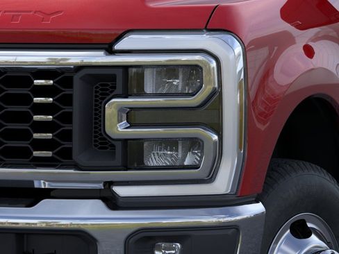 New 2026 Ford F350 Lariat w/ Lariat Ultimate Package AWD/4WD image 18