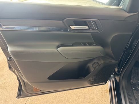 New 2026 GMC Terrain AT4 w/ Convenience Package III image 15