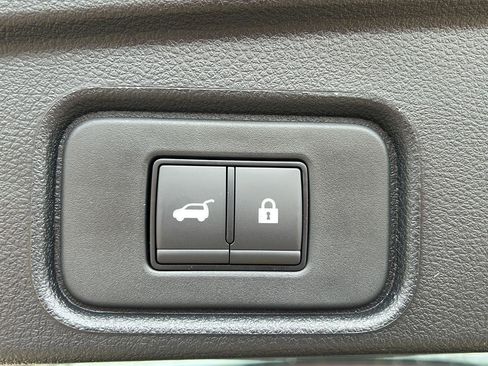 New 2026 Nissan Pathfinder SV AWD/4WD image 13