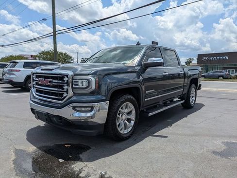 Used 2018 GMC Sierra 1500 SLT AWD/4WD image 9