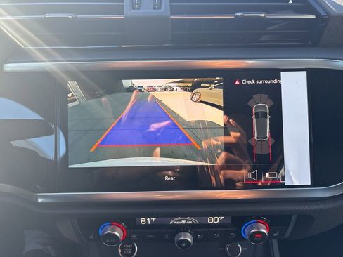 New 2025 Audi Q3 2.0T Premium image 24