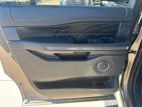 Used 2019 Ford Expedition Max Platinum image 20
