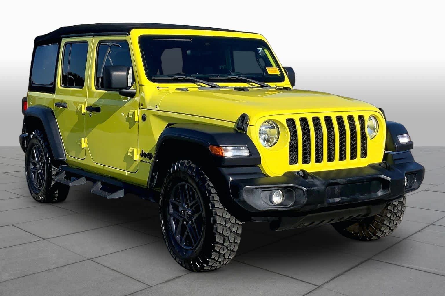 Used 2024 Jeep Wrangler Unlimited Sport AWD/4WD image 3