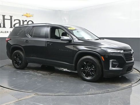Used 2023 Chevrolet Traverse LT w/ Midnight/Sport Edition image 6