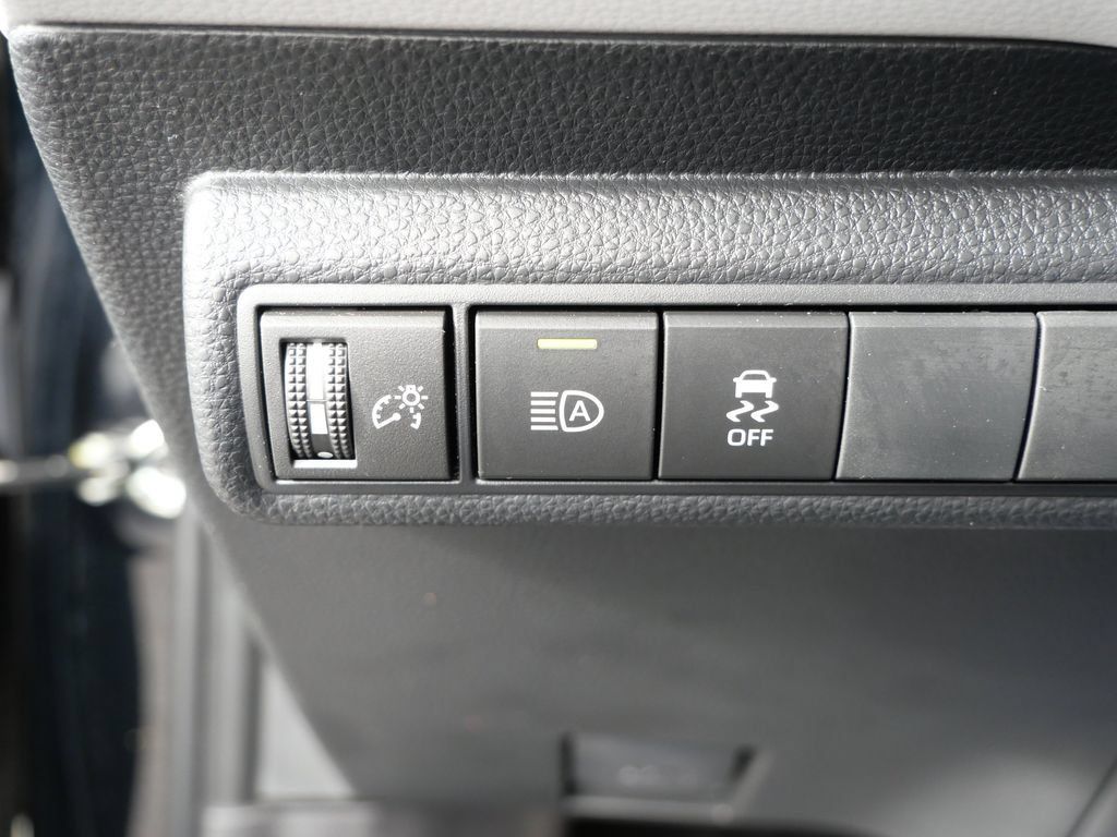 Certified 2026 Toyota Corolla SE w/ SE Premium Package FWD image 28