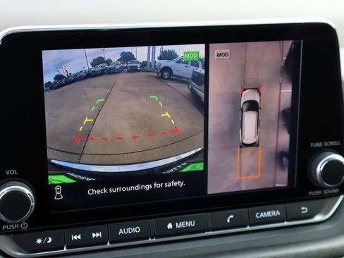 Used 2023 Nissan Rogue SL FWD image 22