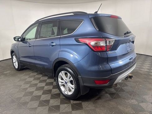 Certified 2018 Ford Escape SE w/ SE Sync 3 Package AWD/4WD image 5