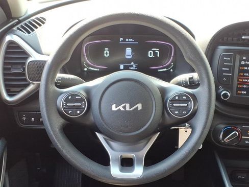 Certified 2023 Kia Soul LX FWD image 18