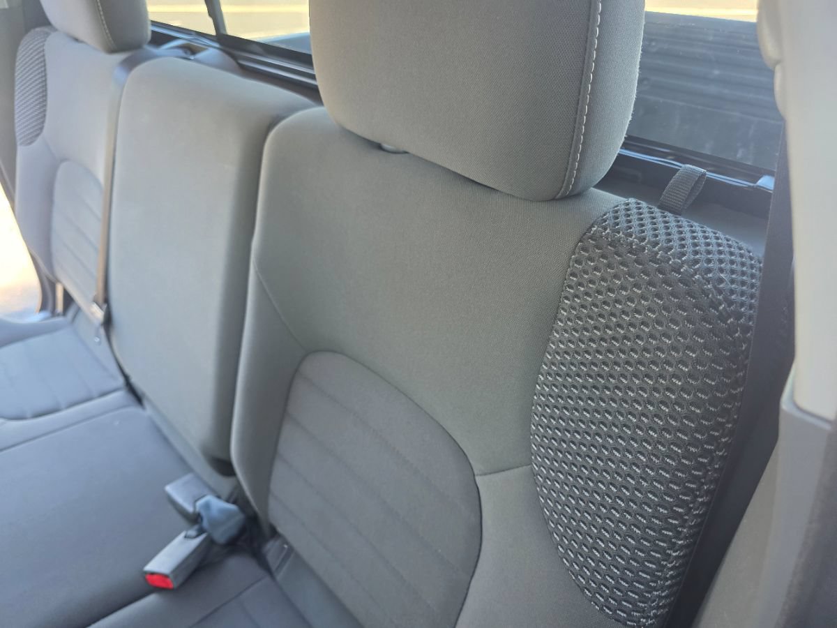 Used 2014 Nissan Frontier Desert Runner RWD image 32