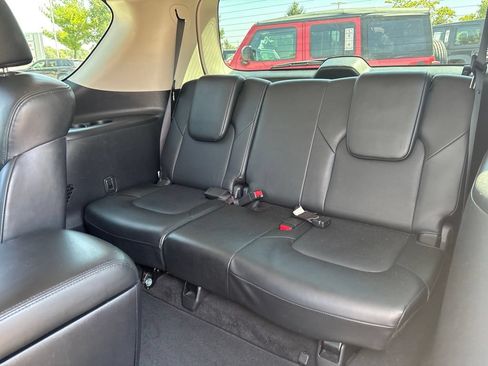 Used 2021 Nissan Armada SL w/ Captain's Chairs Package AWD/4WD image 17