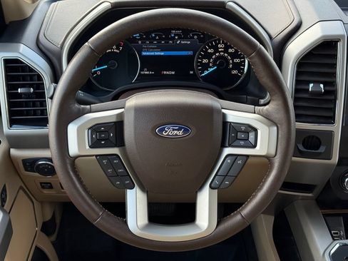 Used 2019 Ford F150 Lariat RWD image 19