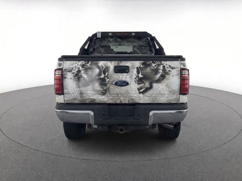 Used 2016 Ford F250 XLT AWD/4WD image 2