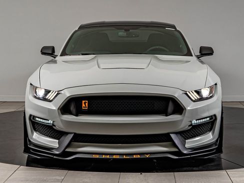 Used 2017 Ford Mustang Shelby GT350 w/ Electronics Package RWD image 2