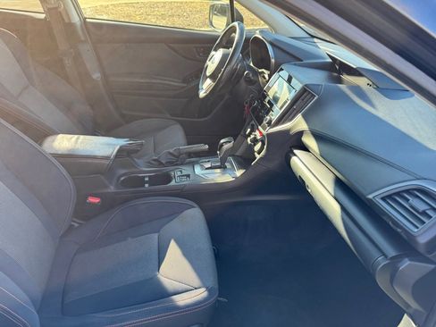 Used 2019 Subaru Crosstrek 2.0i Premium image 32