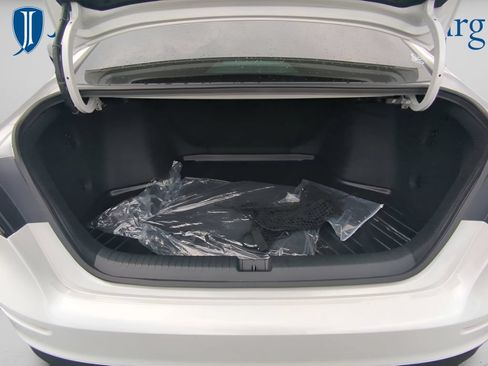 Certified 2025 Honda Accord LX image 10