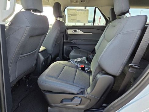 New 2026 Ford Explorer Active image 5