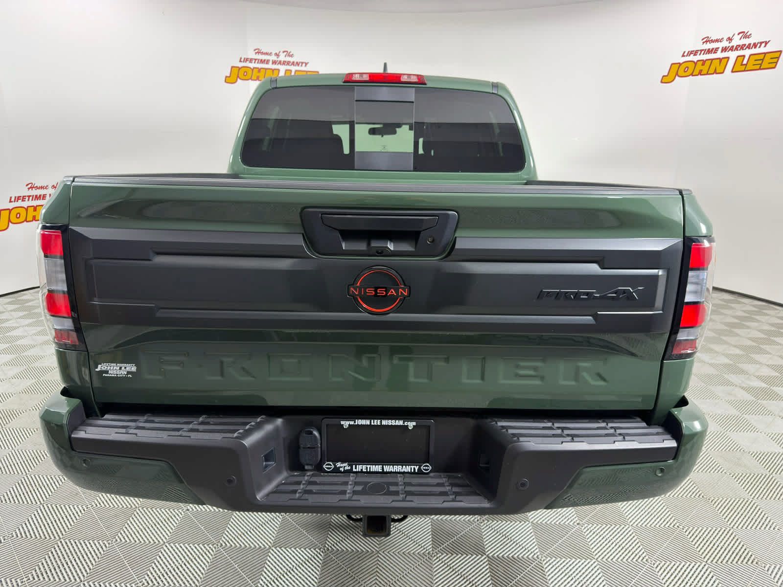 Certified 2025 Nissan Frontier PRO-4X w/ Pro Convenience Package AWD/4WD image 4
