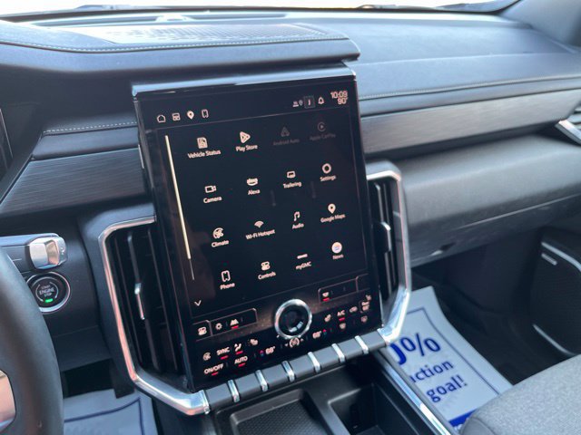 Used 2025 GMC Acadia Elevation FWD image 30